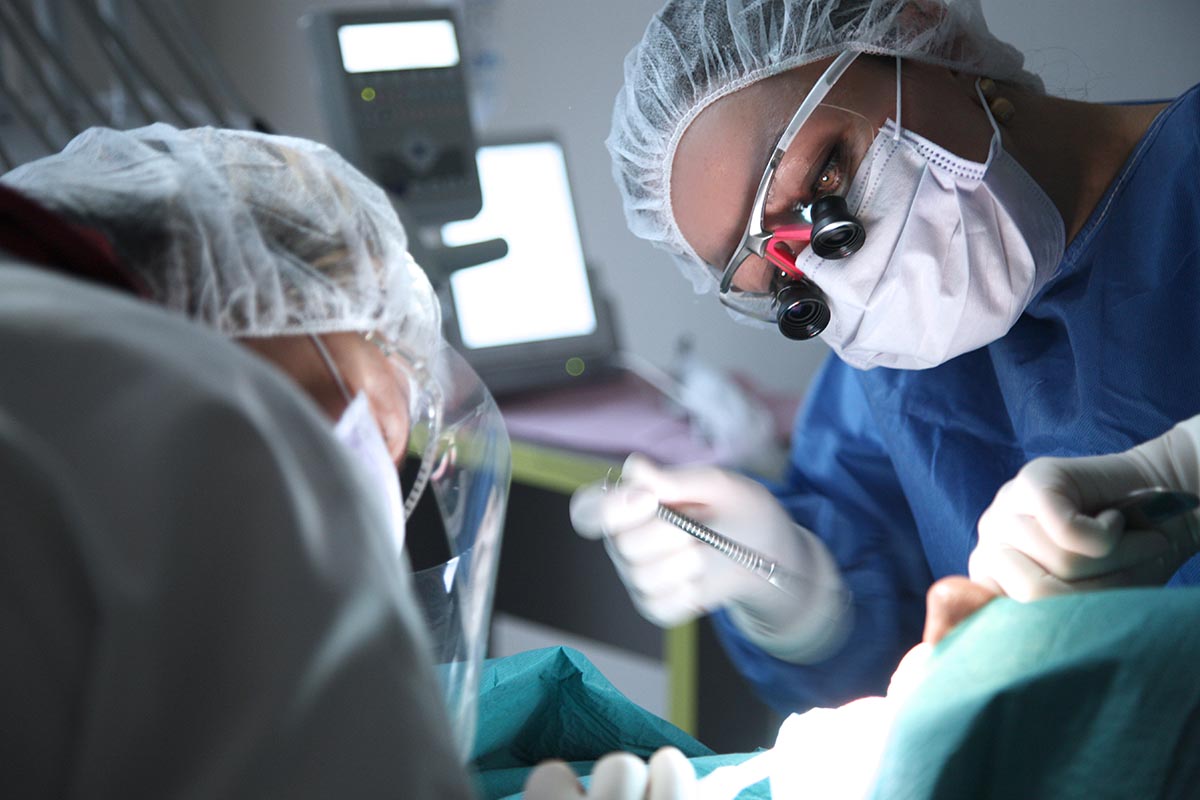 What-Is-A-Dental-Emergency a patient receives care for a dental emergency