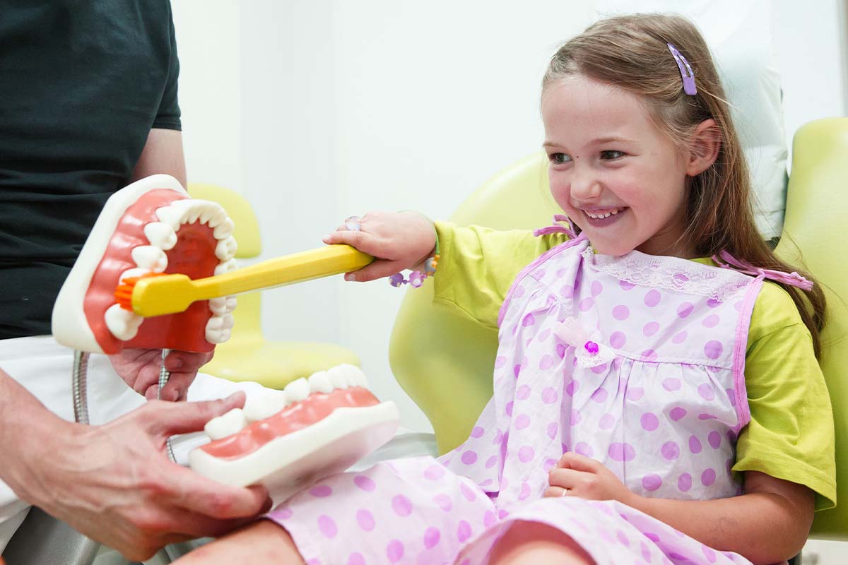 How to Choose a Pediatric Dental Office (5) girl at a pediatric dental office